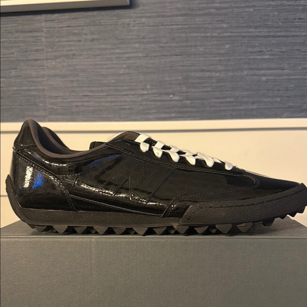 Men's Black Patent Low-Top Sneakers with White Laces